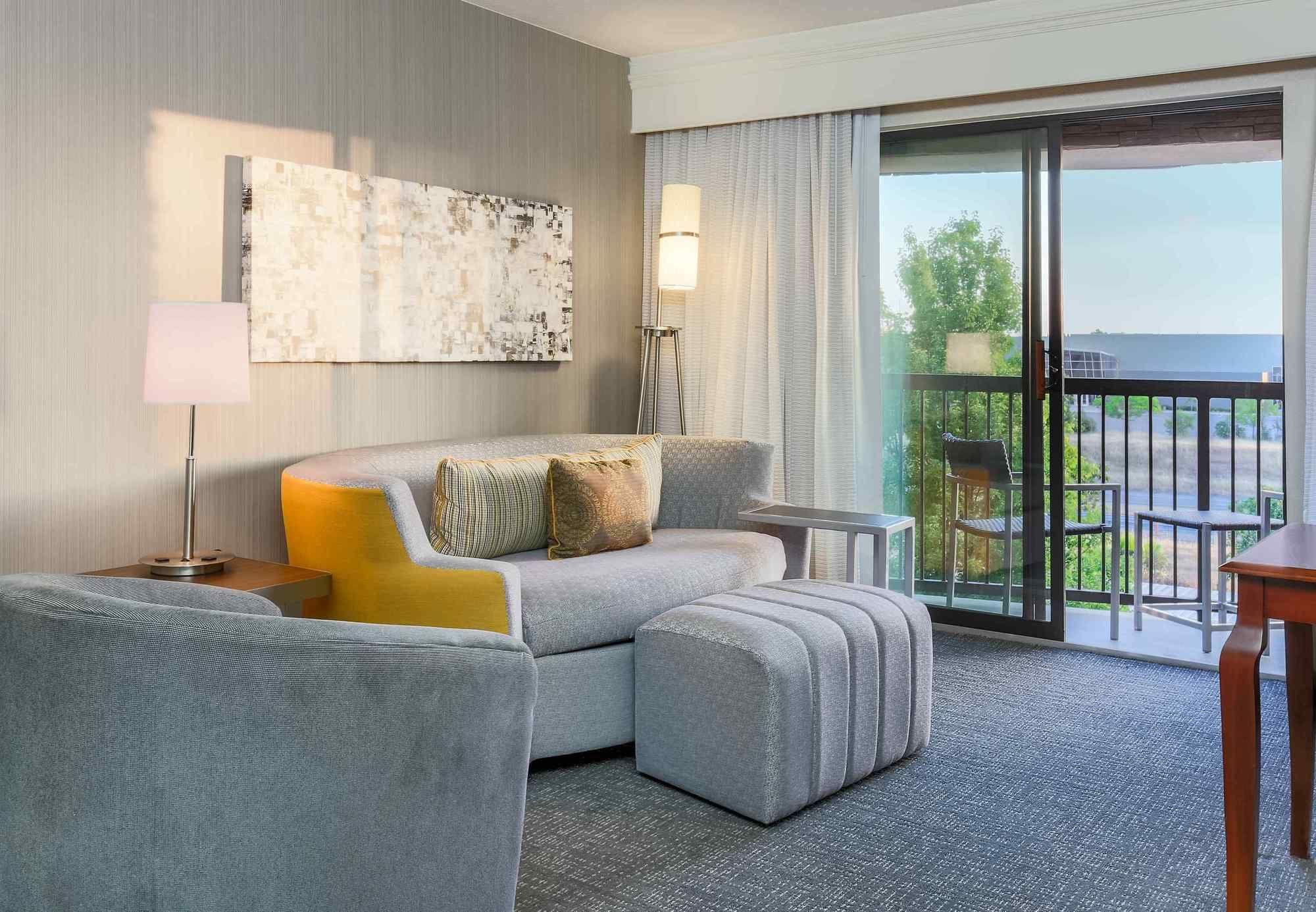 Courtyard By Marriott Roseville Galleria Mall/Creekside Ridge Drive Extérieur photo