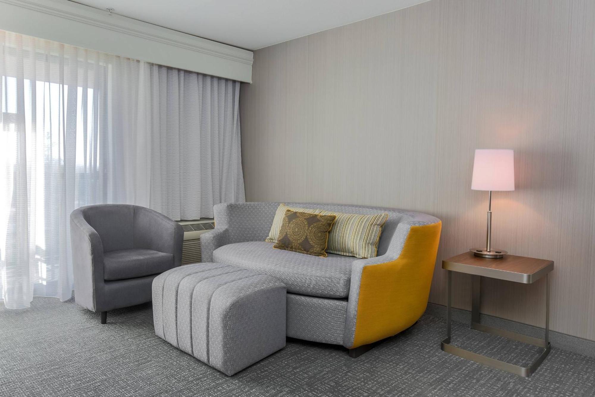 Courtyard By Marriott Roseville Galleria Mall/Creekside Ridge Drive Extérieur photo