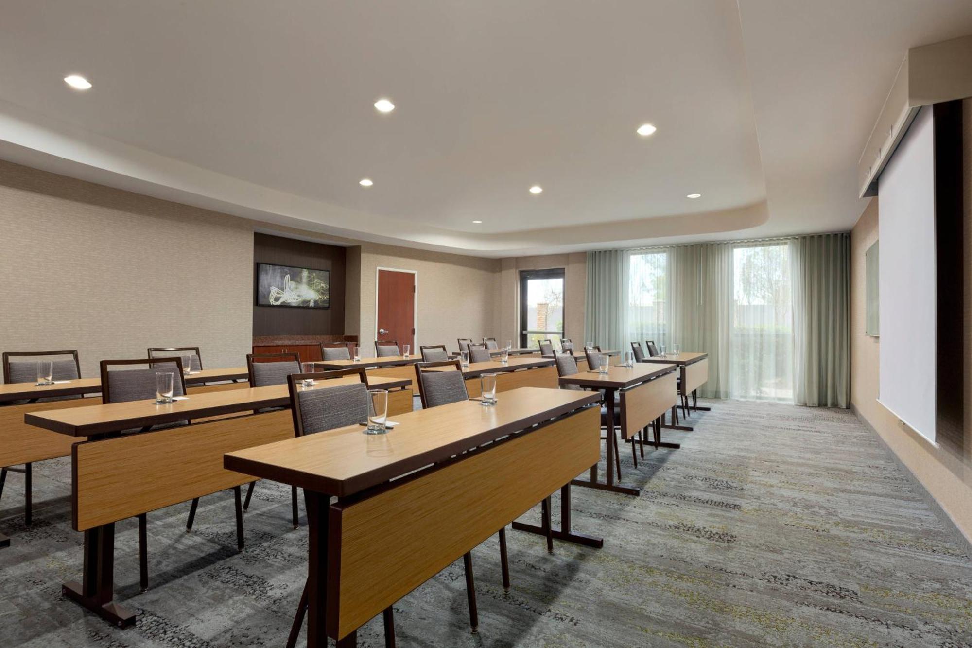 Courtyard By Marriott Roseville Galleria Mall/Creekside Ridge Drive Extérieur photo