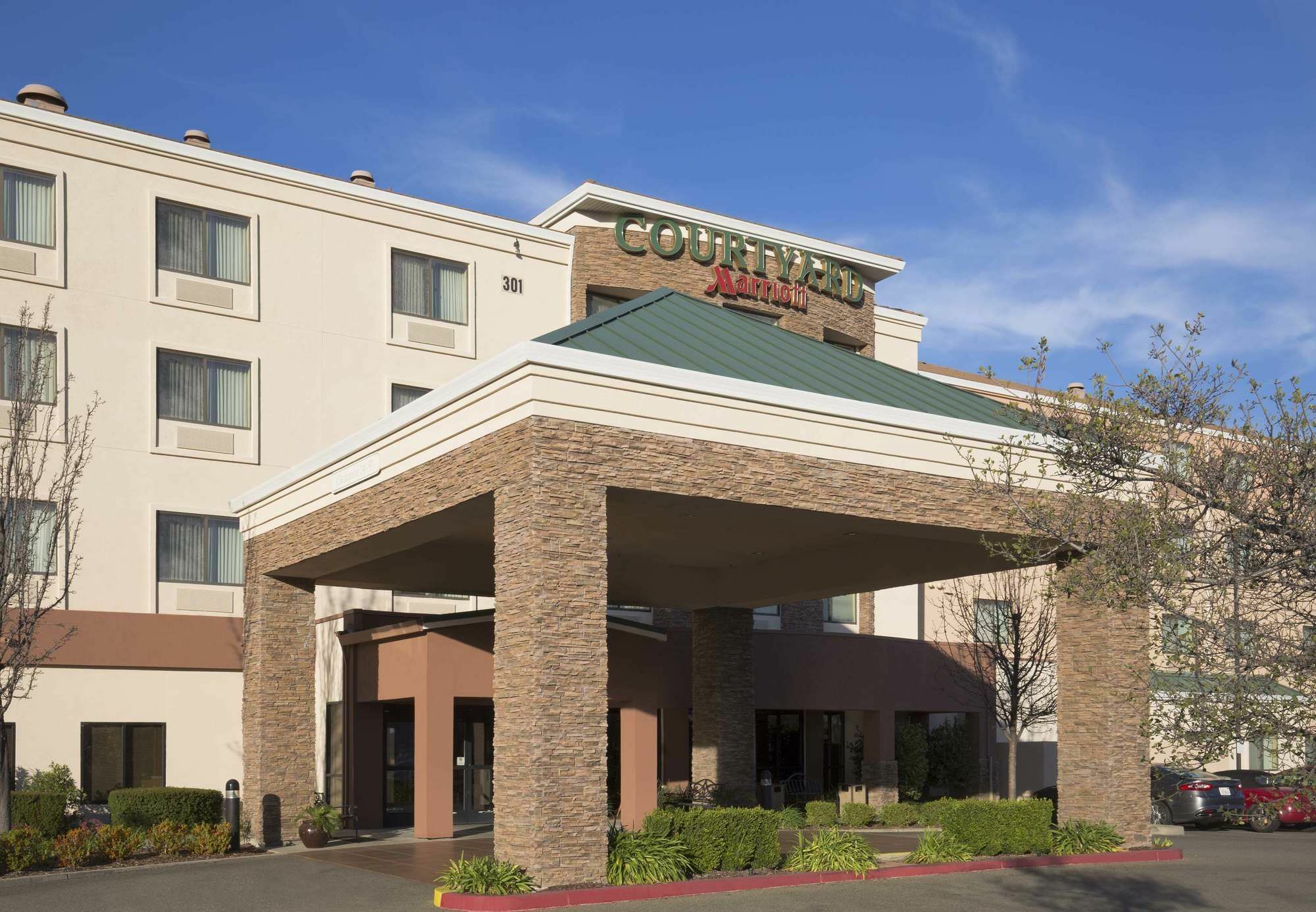 Courtyard By Marriott Roseville Galleria Mall/Creekside Ridge Drive Extérieur photo
